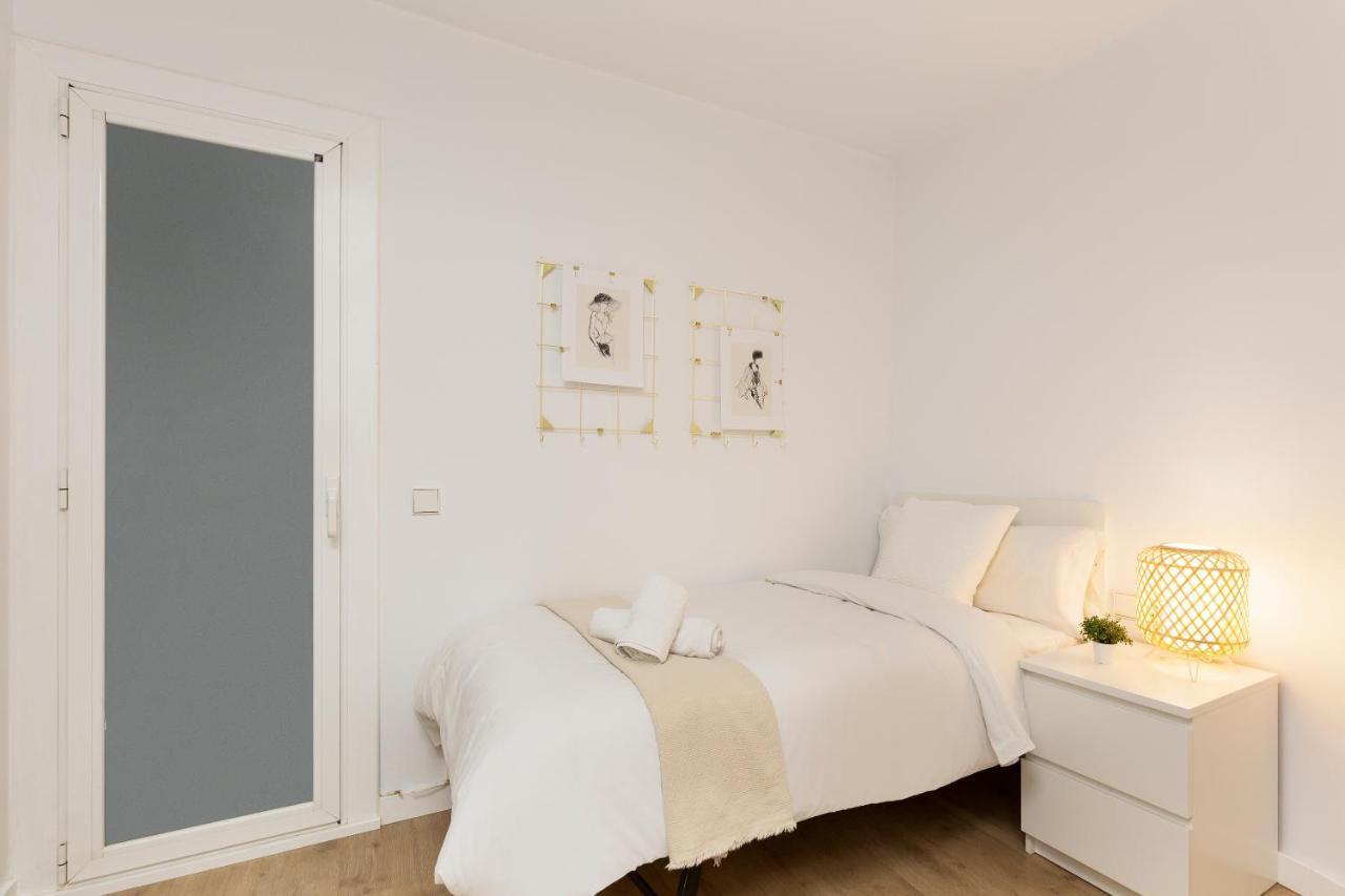Suites Barcelona Park Gueell Exterior photo