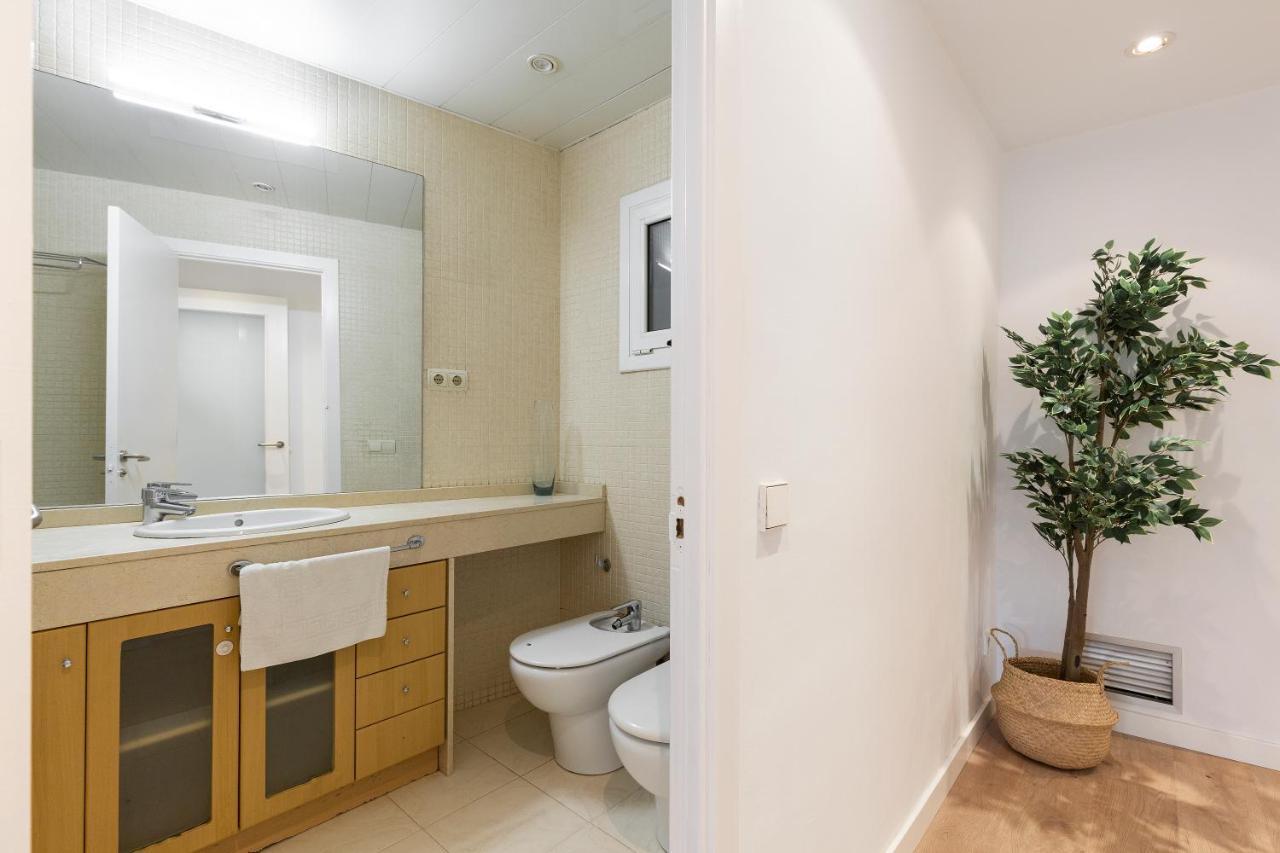 Suites Barcelona Park Gueell Exterior photo