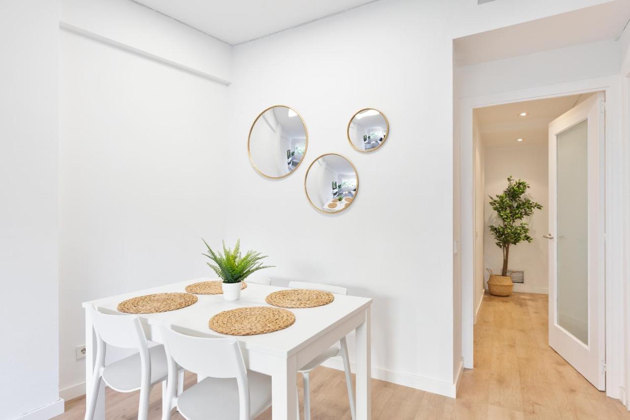 Suites Barcelona Park Gueell Exterior photo